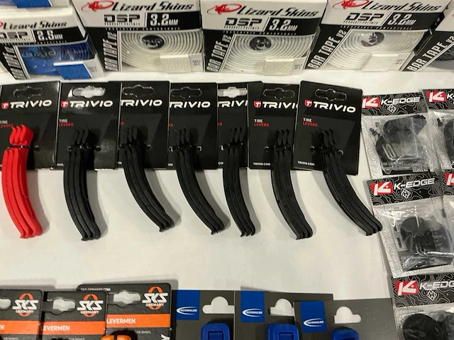 Partij diverse fiets benodigdheden (88x) - afbeelding 3 van  18