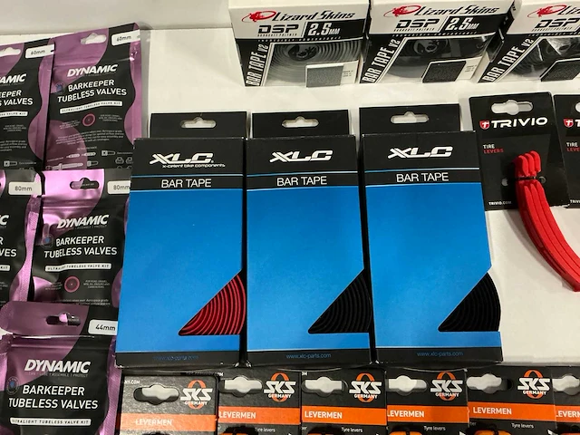 Partij diverse fiets benodigdheden (88x) - afbeelding 13 van  18