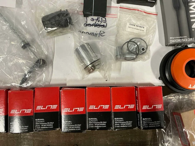 Partij diverse fiets benodigdheden (90x) - afbeelding 11 van  13