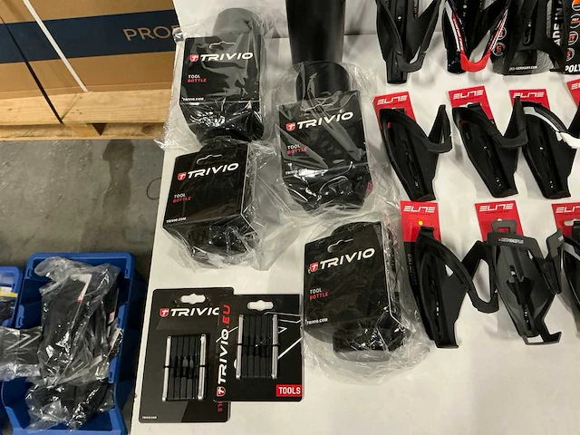 Partij diverse fiets items o.a tacx/elite/trivio (43x) - afbeelding 2 van  9