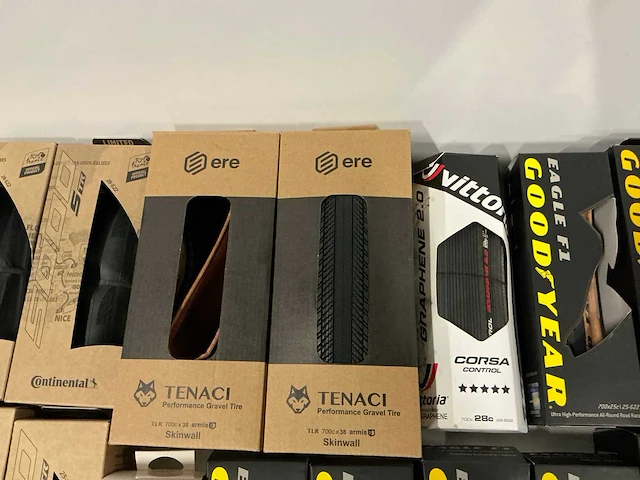 Partij diverse fietsbanden (27x) - afbeelding 4 van  7