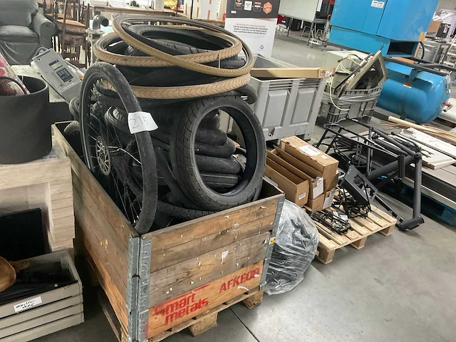 Partij diverse fietsbanden - afbeelding 2 van  5