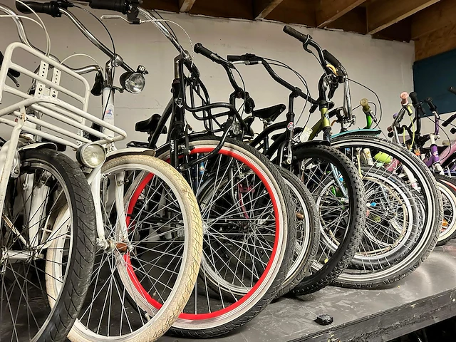 Partij diverse fietsen (94 stuks) - afbeelding 2 van  44