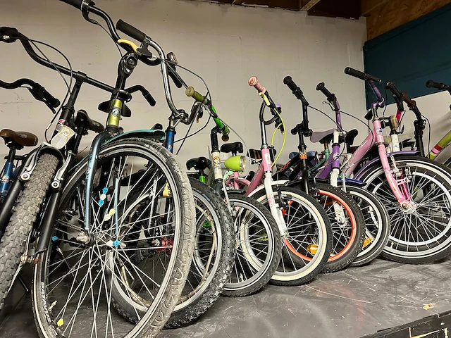 Partij diverse fietsen (94 stuks) - afbeelding 14 van  44