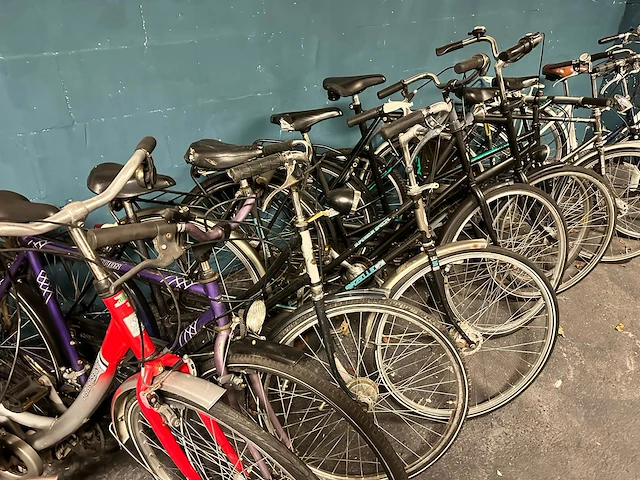 Partij diverse fietsen (94 stuks) - afbeelding 35 van  44