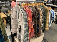 Partij diverse flannels o.a brixton/vissla/billabong/carhartt (40x) - afbeelding 1 van  12