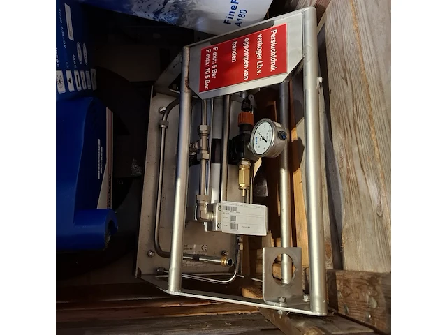 Partij diverse garage inventaris en 9x ventilator, o.a finefan, parat - afbeelding 4 van  12