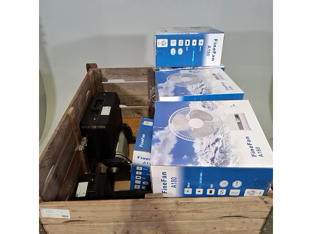 Partij diverse garage inventaris en 9x ventilator, o.a finefan, parat - afbeelding 5 van  12