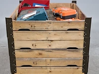 Partij diverse garage inventaris, o.a metabo, bahco - afbeelding 1 van  11