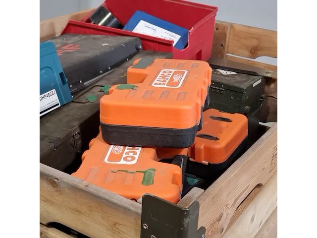 Partij diverse garage inventaris, o.a metabo, bahco - afbeelding 5 van  11