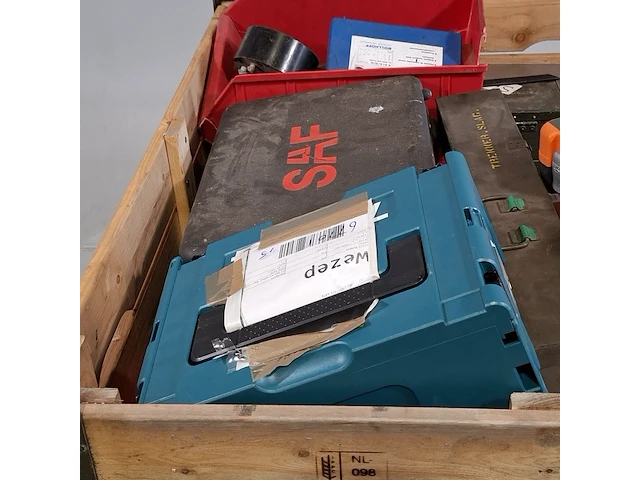 Partij diverse garage inventaris, o.a metabo, bahco - afbeelding 6 van  11