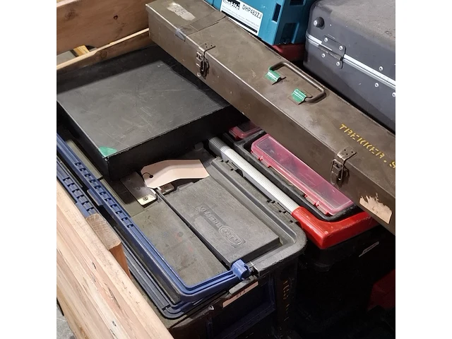 Partij diverse garage inventaris, o.a metabo, bahco - afbeelding 10 van  11