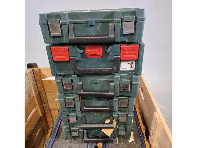 Partij diverse garage inventaris, o.a. metabo, bahco - afbeelding 3 van  15