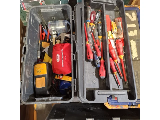 Partij diverse garage inventaris, o.a. metabo, bahco - afbeelding 4 van  15