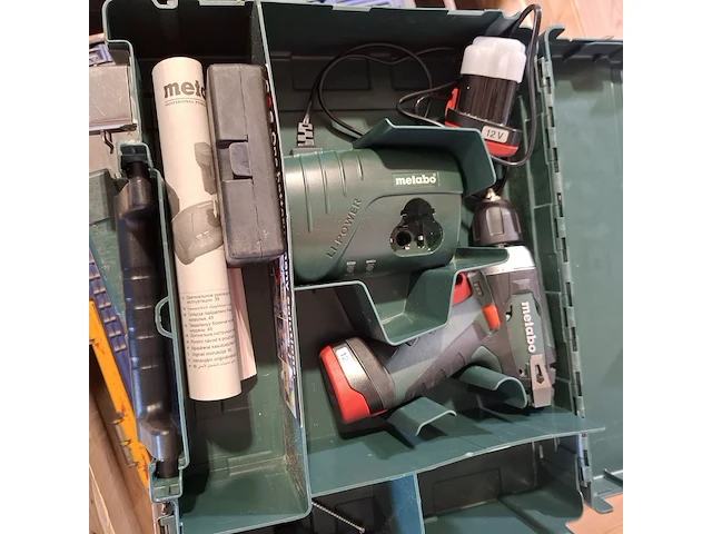 Partij diverse garage inventaris, o.a. metabo, bahco - afbeelding 14 van  15