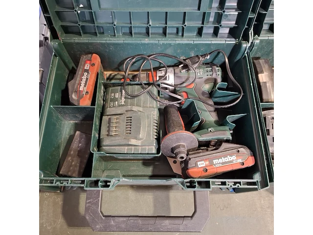 Partij diverse garage inventaris, o.a metabo, raaco - afbeelding 3 van  12