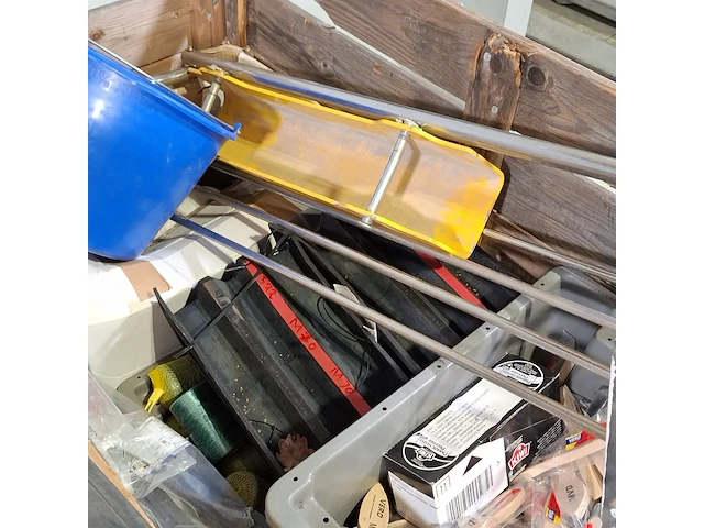 Partij diverse garage inventaris, o.a vero - afbeelding 2 van  12