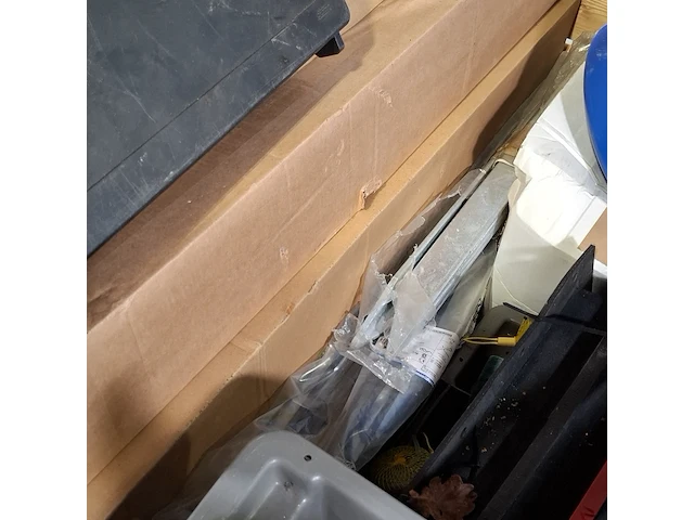 Partij diverse garage inventaris, o.a vero - afbeelding 4 van  12