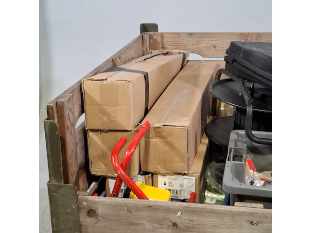 Partij diverse garage inventaris, o.a vero - afbeelding 5 van  12