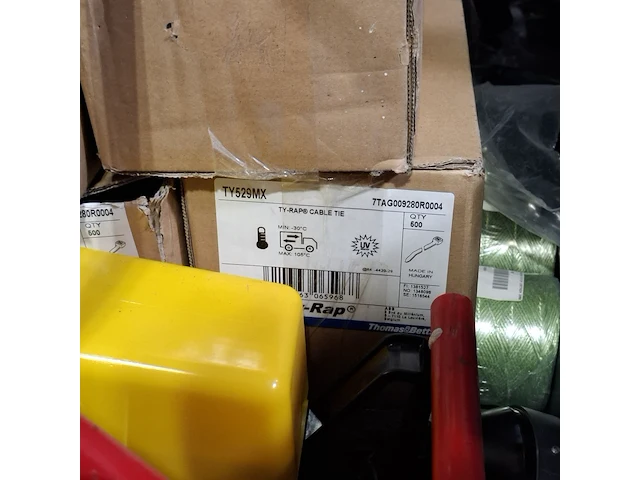 Partij diverse garage inventaris, o.a vero - afbeelding 6 van  12