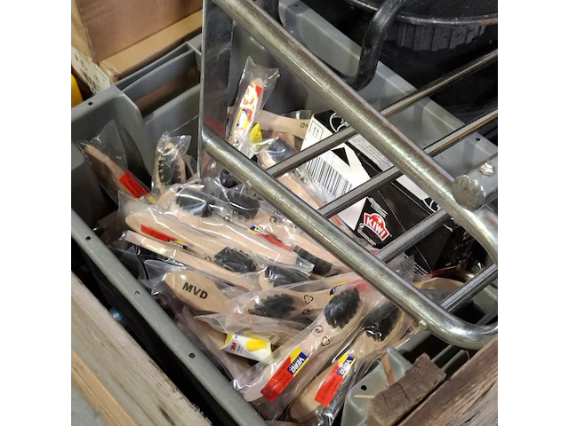Partij diverse garage inventaris, o.a vero - afbeelding 11 van  12