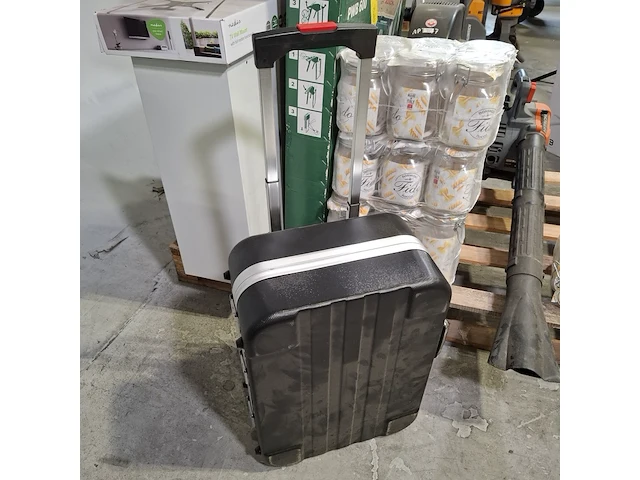 Partij diverse garageinventaris, o.a hitachi, bosch - afbeelding 3 van  18