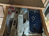 Partij diverse gereedschap en toebehoren - afbeelding 13 van  20