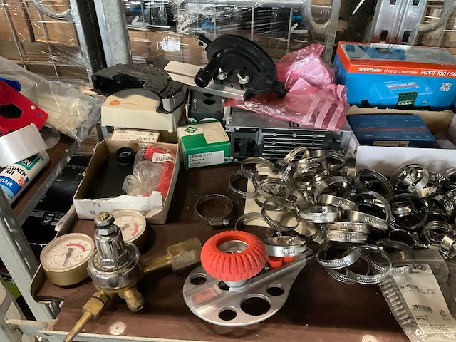 Partij diverse gereedschappen en materiaal - afbeelding 9 van  12
