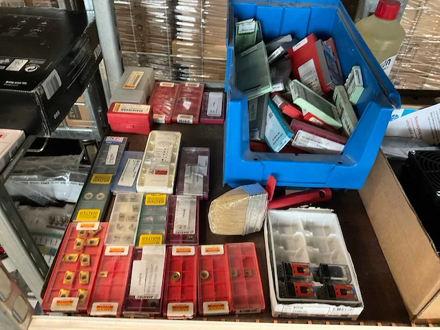 Partij diverse gereedschappen en materiaal - afbeelding 10 van  12