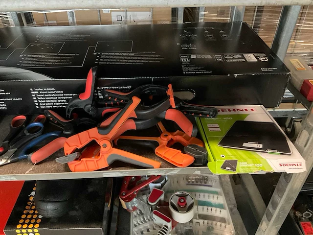 Partij diverse gereedschappen en materiaal - afbeelding 2 van  13
