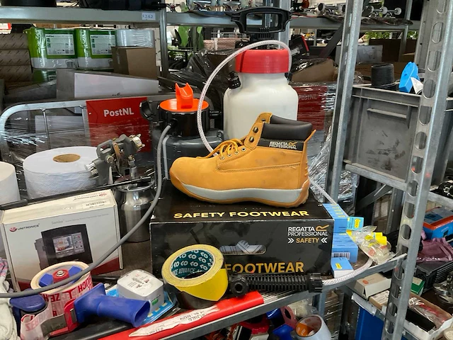 Partij diverse gereedschappen en materiaal - afbeelding 7 van  13