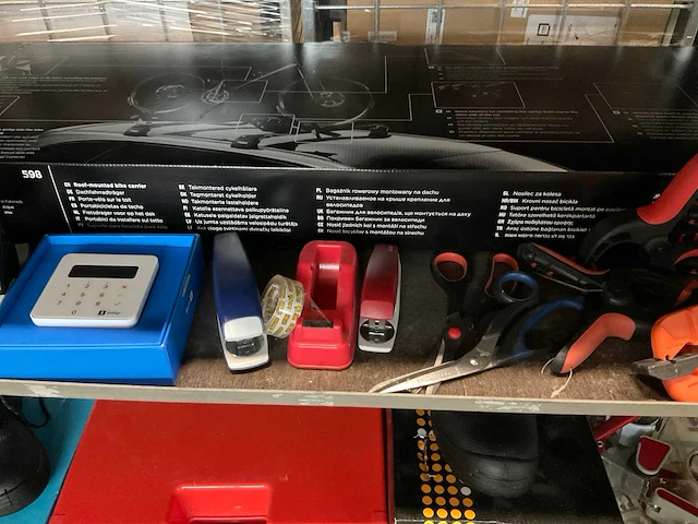 Partij diverse gereedschappen en materiaal - afbeelding 13 van  13