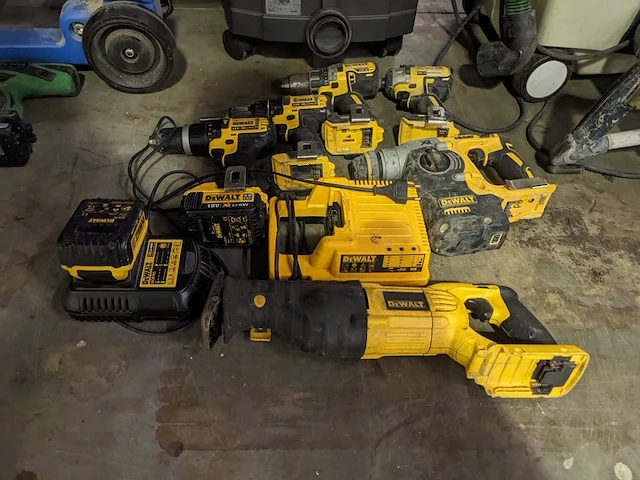 Partij diverse gereedschappen , festool, hitachi, de walt, hilti - afbeelding 8 van  32
