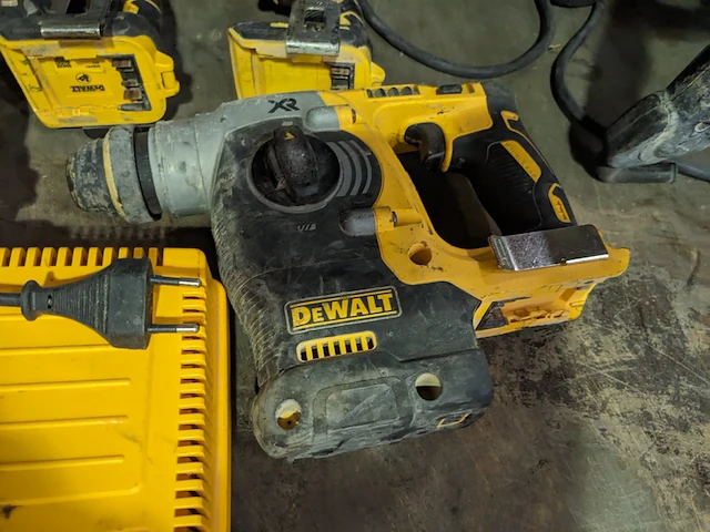 Partij diverse gereedschappen , festool, hitachi, de walt, hilti - afbeelding 11 van  32