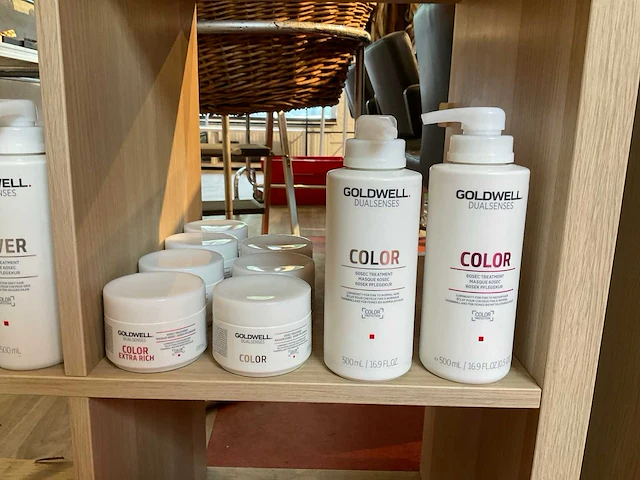 Partij diverse goldwell&boucleme haarproducten (136x) - afbeelding 12 van  12