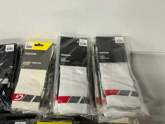 Partij diverse gripgrab classic regular/high cut sokken (72x) - afbeelding 8 van  12
