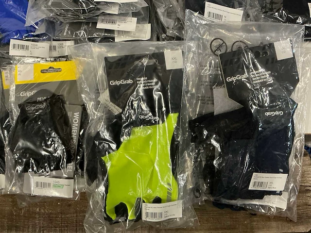 Partij diverse gripgrab fietshandschoenen (127x) - afbeelding 5 van  15