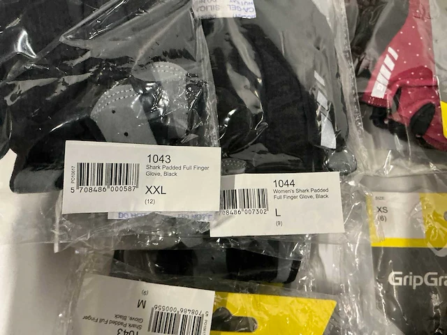 Partij diverse gripgrab fietshandschoenen (29x) - afbeelding 2 van  18