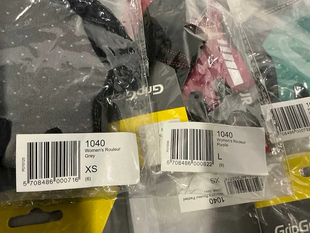 Partij diverse gripgrab fietshandschoenen (29x) - afbeelding 3 van  18