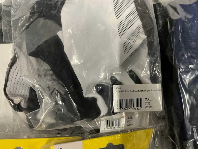 Partij diverse gripgrab fietshandschoenen (29x) - afbeelding 6 van  18
