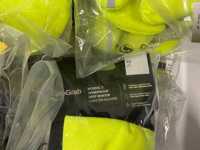 Partij diverse gripgrab fietshandschoenen (33x) - afbeelding 3 van  19