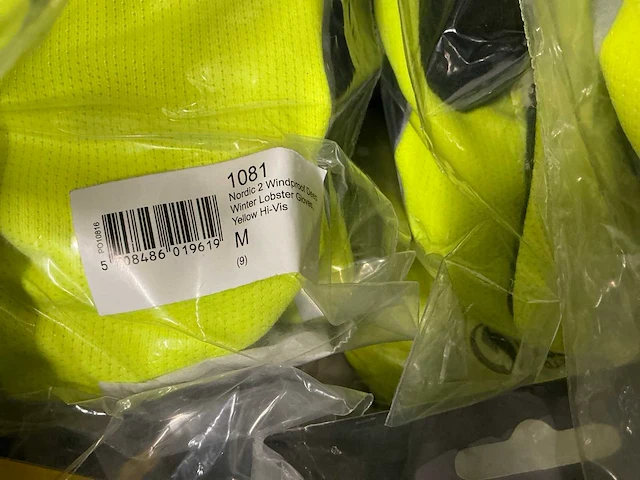 Partij diverse gripgrab fietshandschoenen (33x) - afbeelding 9 van  19