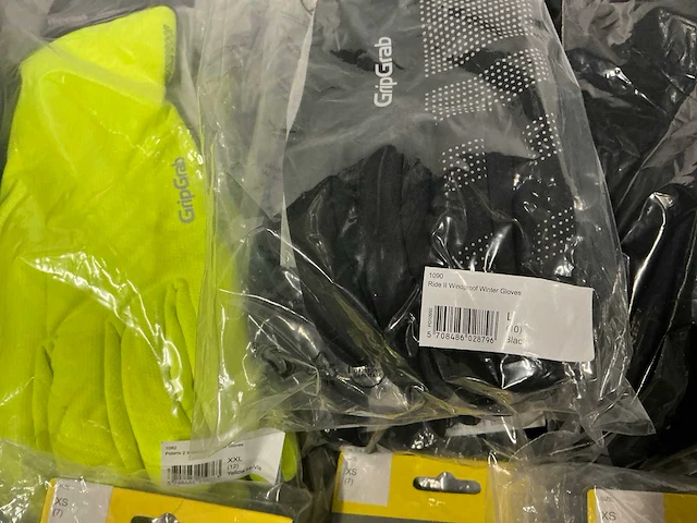 Partij diverse gripgrab fietshandschoenen (33x) - afbeelding 17 van  19