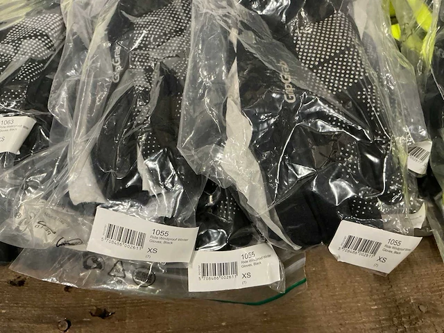 Partij diverse gripgrab fietshandschoenen (33x) - afbeelding 18 van  19