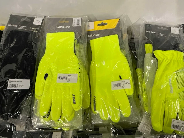 Partij diverse gripgrab fietshandschoenen (79x) - afbeelding 18 van  19