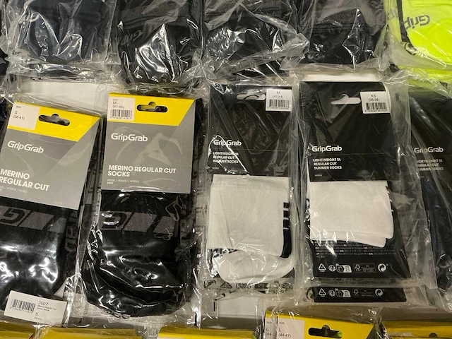 Partij diverse gripgrab merino/lightweight/regular fietssokken (83x) - afbeelding 11 van  12