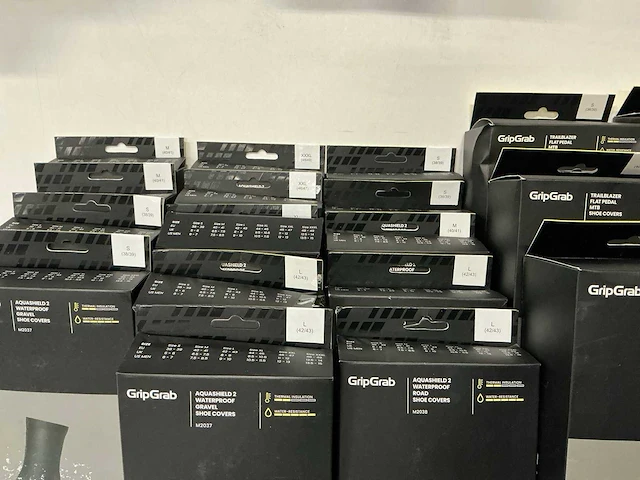 Partij diverse gripgrab shoe covers (20x) - afbeelding 5 van  9