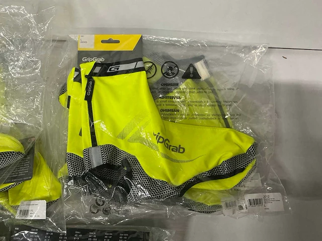 Partij diverse gripgrab shoe covers (21x) - afbeelding 15 van  18