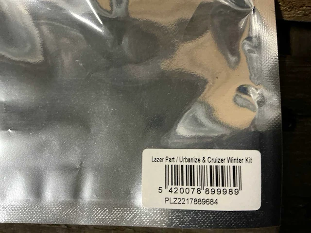 Partij diverse gripgrab/castelli/lazer/bioracer items (68x) - afbeelding 2 van  18