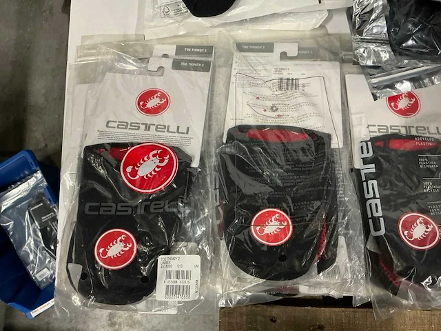 Partij diverse gripgrab/castelli/lazer/bioracer items (68x) - afbeelding 12 van  18